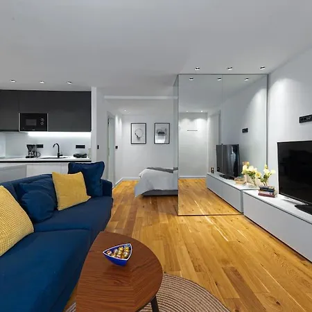 Old Town Finesse Apartment *